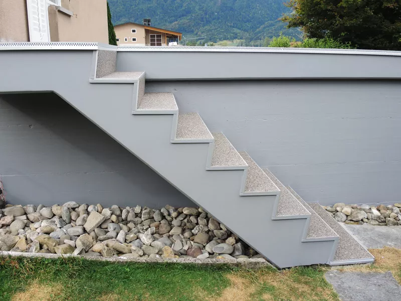sanierung-terrasse-und-treppe-mit-steinteppich-10